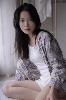 妈咪湿透的三角裤