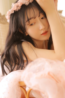 酒吧卫生间里打扑克的多吗